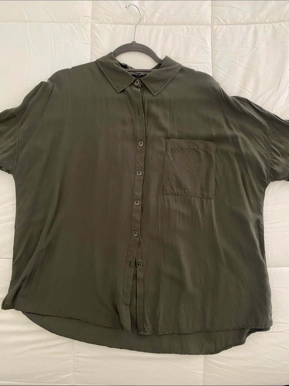 Splendid Olive Green Button-Front Blouse
